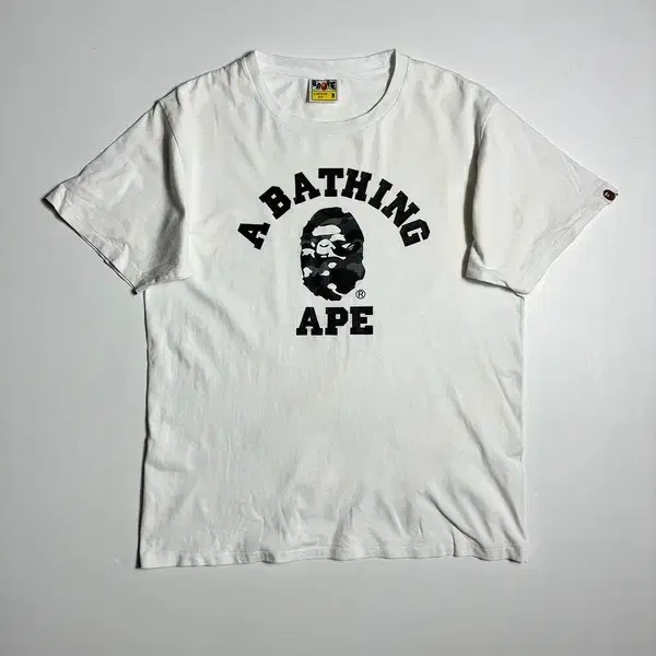 베이프 BAPE 시티 카모 컬리지 화이트 코튼 반팔 티셔츠 R2544