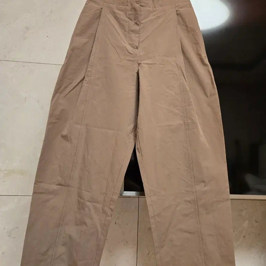 KLOKE 팬츠