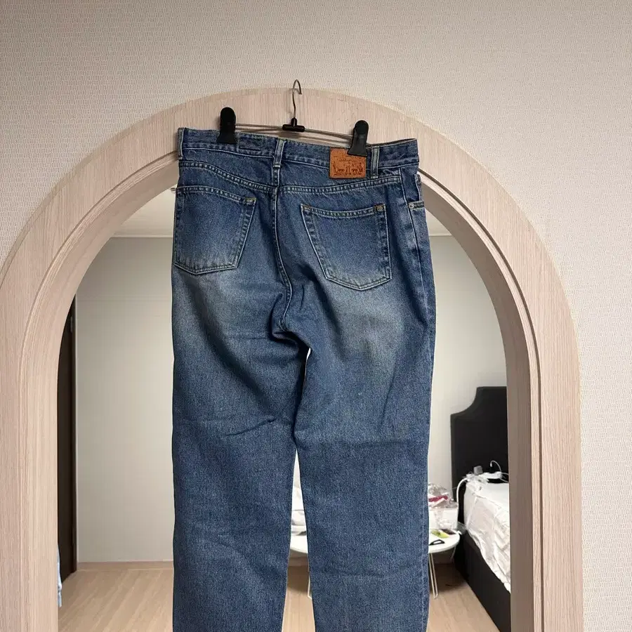 모드나인 청바지