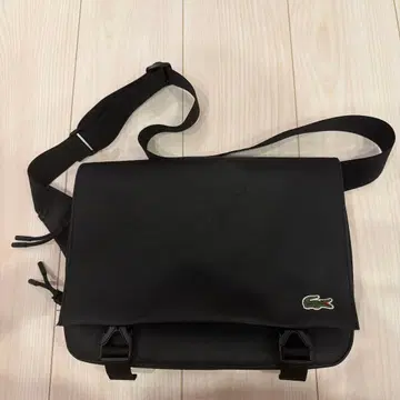 LACOSTE 메신저 백 블랙