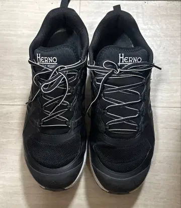HERNO 헬노 스니커즈 비브람 밑창 블랙 사이즈 43 GORE-TEX