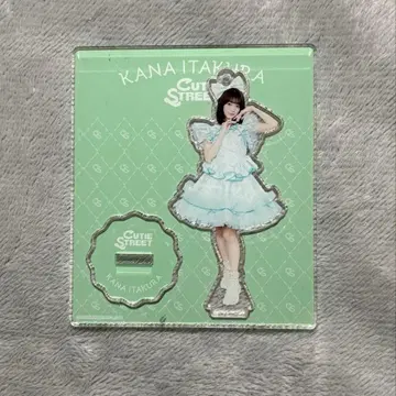 CUTIESTREET 이타쿠라 카나 아크릴 스탠드 K아레나 의상