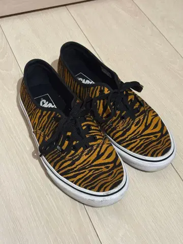 VANS 스니커즈 타이거 패턴 로우컷