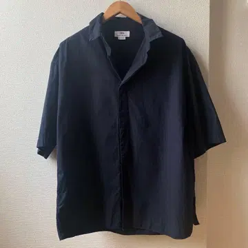 ZARA 남성용 반팔 셔츠 네이비 L 사이즈
