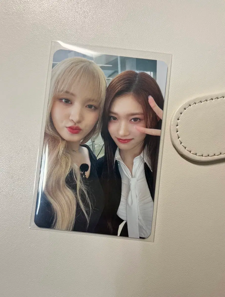 폭폭덤) 아이브 Magazine 이서, 리즈 유닛 포카
