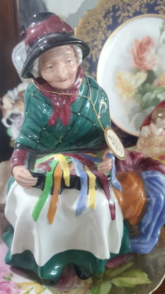 로얄덜튼 도자기 인형