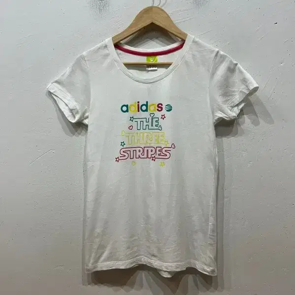 아디다스 재팬 비비드 반팔 티셔츠