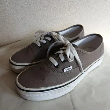 VANS 오센틱 스니커즈 23.5cm (백랍)