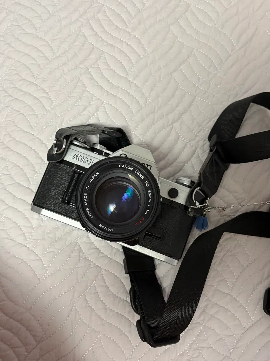 캐논 AE-1 필름 카메라