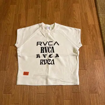 RVCA 반팔 티셔츠 화이트 S 사이즈