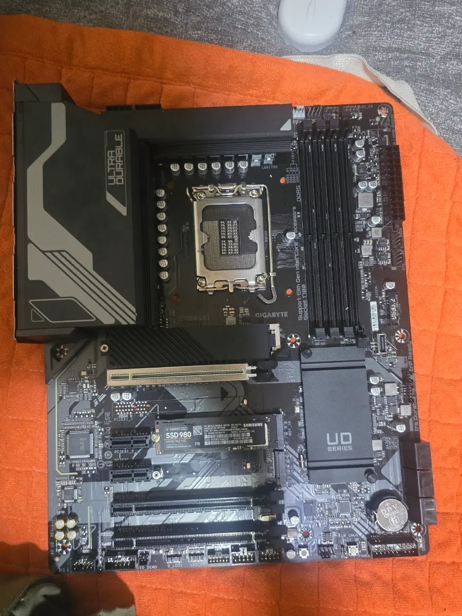 기가바이트 Z790 UD 시리즈 메인보드 LGA1700