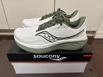 Saucony Ride 18 화이트 올리브 스니커즈