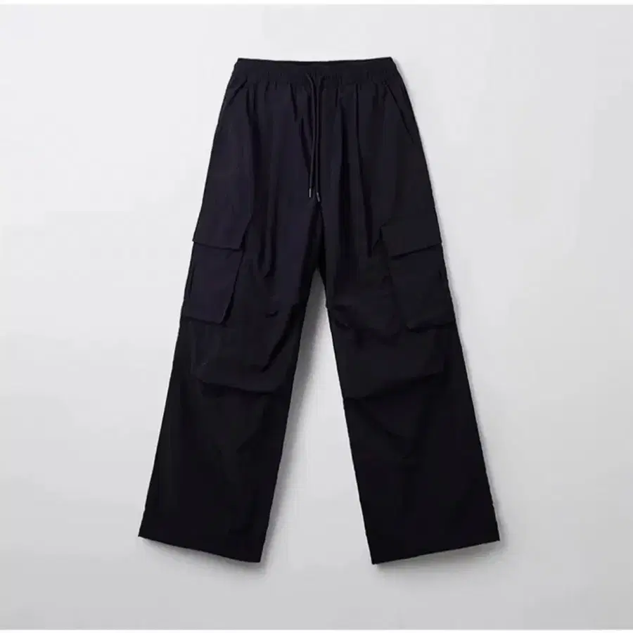 스파오 투웨이 카고 와이드 팬츠 나일론 블랙 여성