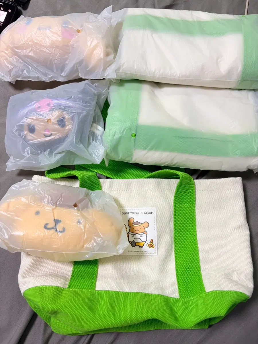 올리브영 산리오 가방 팝니다