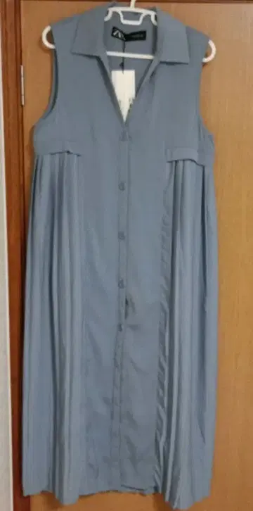 [ ZARA ] 슬리브리스 플리츠 원피스 S 사이즈