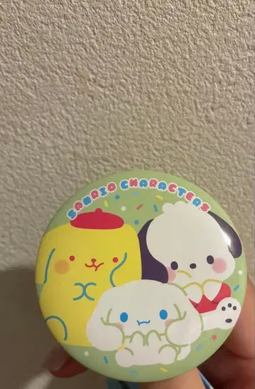 산리오 캐릭터즈 캔뱃지 봉제 인형 세트