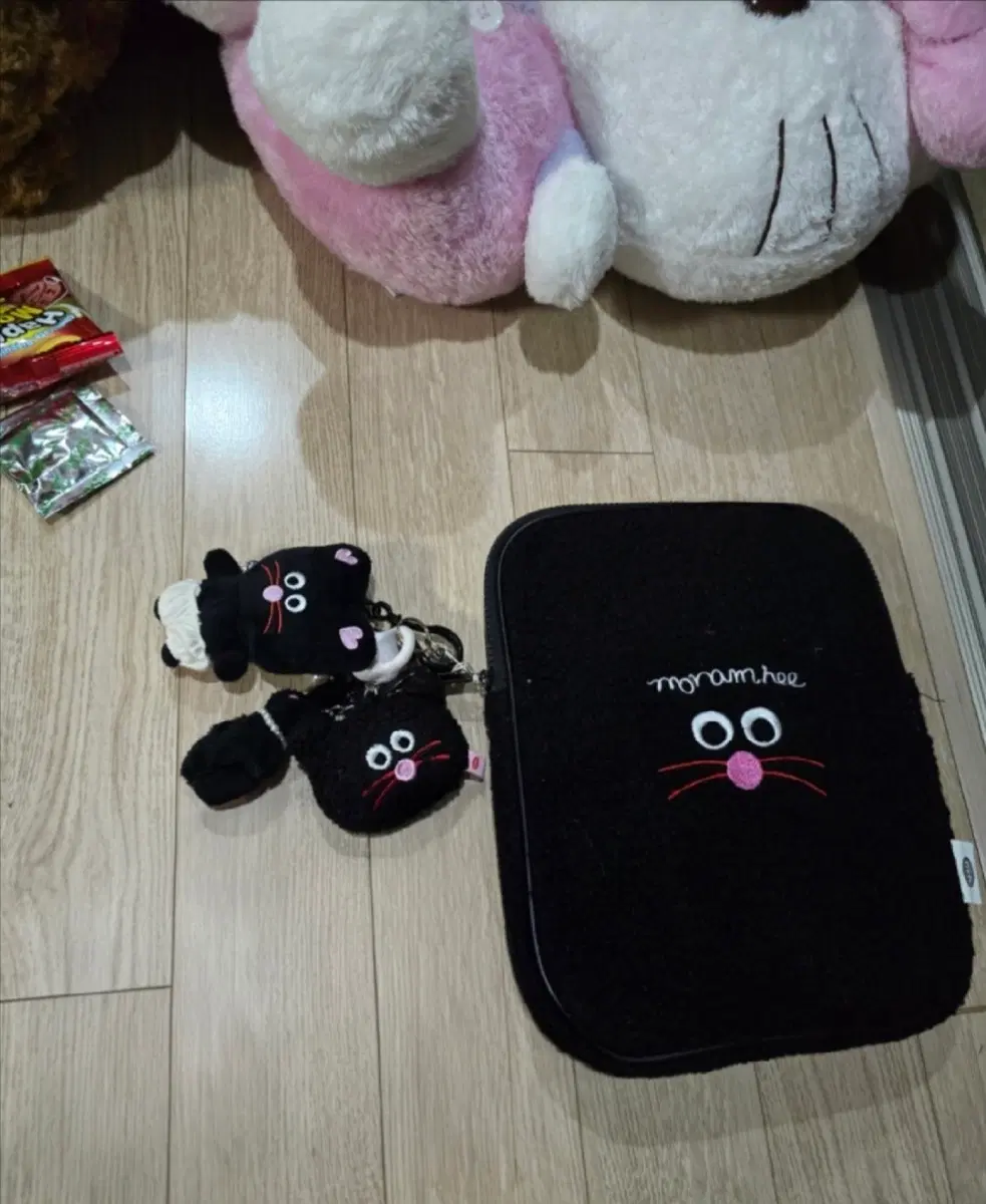 모남희 아이패드 파우치, 키링 세트