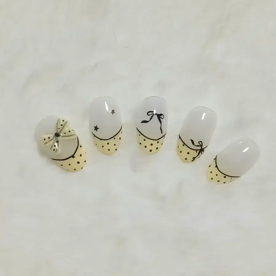 수제네일팁 도트리본