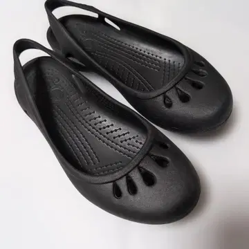 Crocs 여성용 샌들 블랙