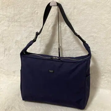STANDARD SUPPLY 숄더백 네이비
