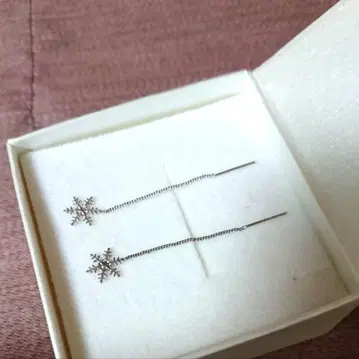 눈꽃 모티브 아메리칸 귀걸이 K10