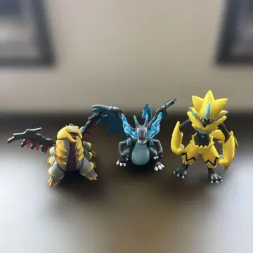 포켓몬 몬코레 피규어 기라티나 제라오라 메가리자몽X 3체