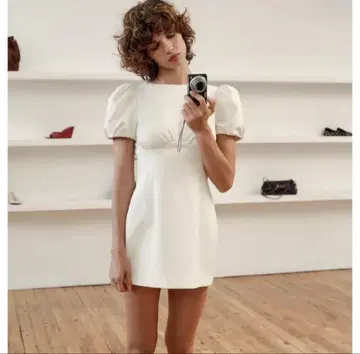 새상품 택 포함 ZARA 자라 미니 원피스 퍼프 슬리브 화이트