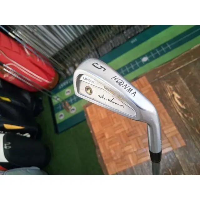 혼마 LB-606 HnF CAVITY 5번 그라파이트 아이언 (플렉...