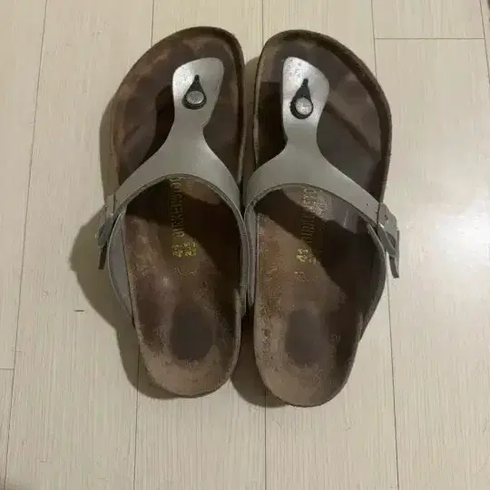 지제 버켄스탁 265 41