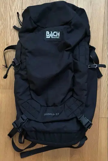 BACH SHIELD 22 백팩 블랙