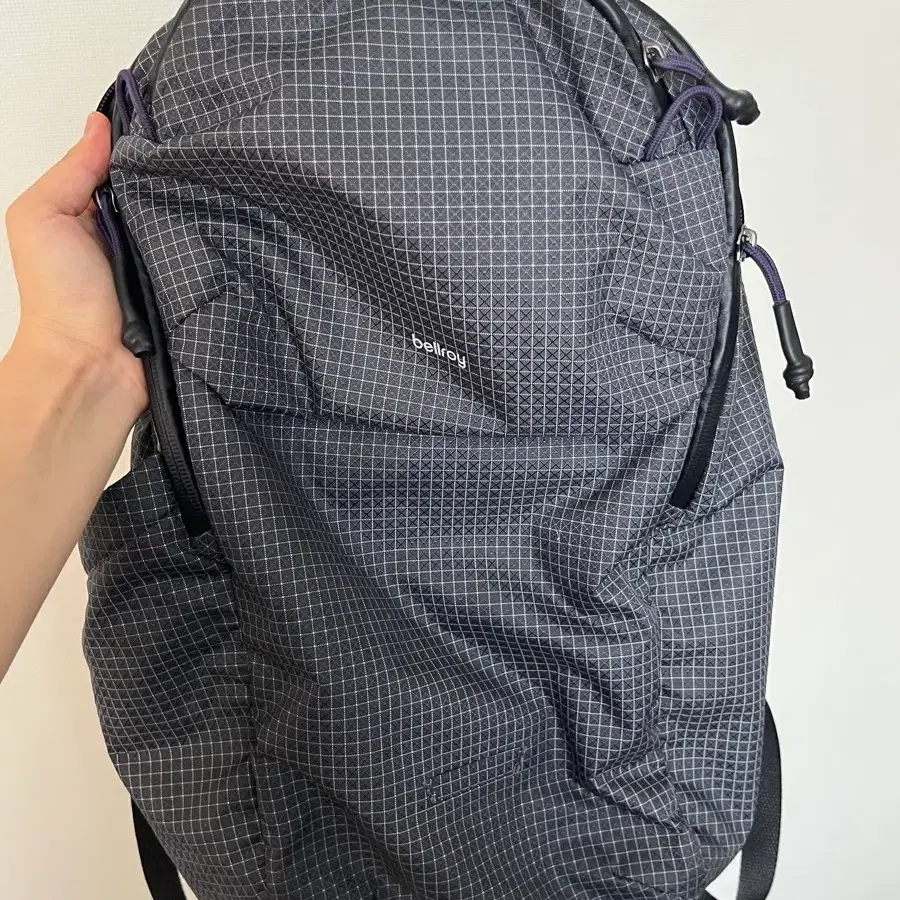 벨로이 라이트레디백 18L 경량 백팩