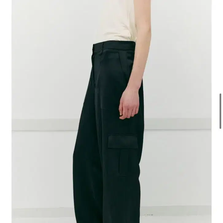 아르토 카고팬츠 Satin Cargo Pants_Navy