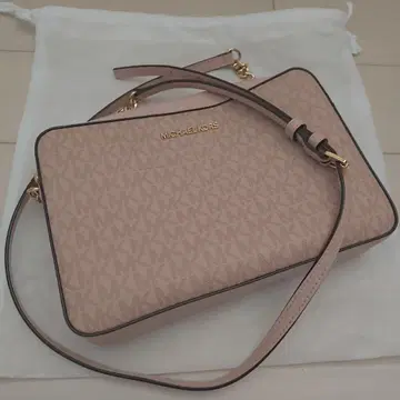 MICHAEL KORS 시그니처 숄더백 핑크