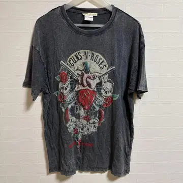 GUNS N' ROSES 스컬 하트 밴딩 티셔츠