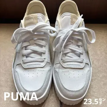 PUMA 화이트 베이지 통굽 스니커즈 23.5cm