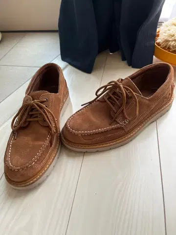 Clarks 남성용 스웨이드 모카신 데크 슈즈 브라운
