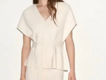 ZARA 니트 베스트 화이트 허리 벨트 포함