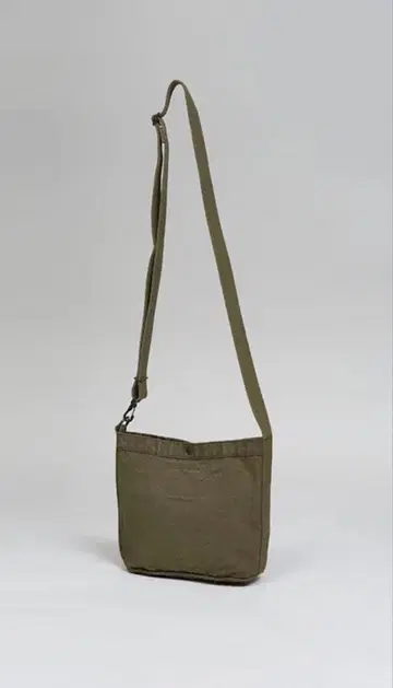 Nigel Cabourn 매거진 백 카키