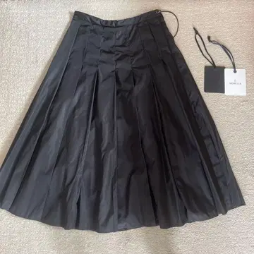 MONCLER 롱 스커트 플레어 스커트 블랙