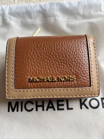 할인! MICHAEL KORS 3단 폴더형 지갑 브라운 베이지