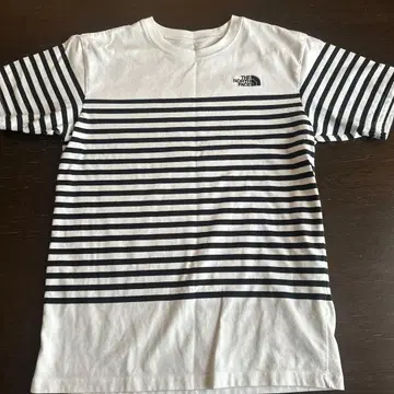 THE NORTH FACE 보더 반팔 T셔츠 화이트 블랙 S
