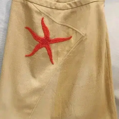 발렌티노 로마 베이지색 치마