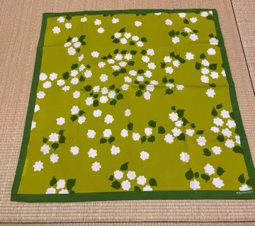 marimekko 마리메꼬 손수건 그린 꽃무늬