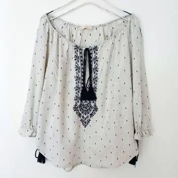 ZARA BASIC 자수 블라우스 XS 사이즈