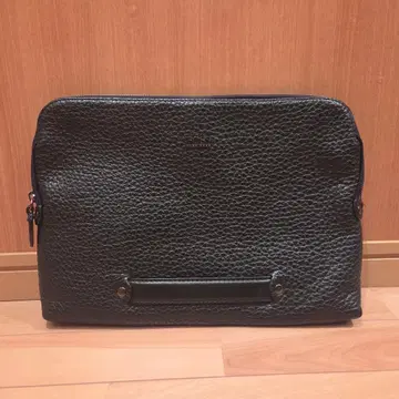 [ 새상품급 ] HUGO BOSS 주름 가죽 클러치백 세컨드 백