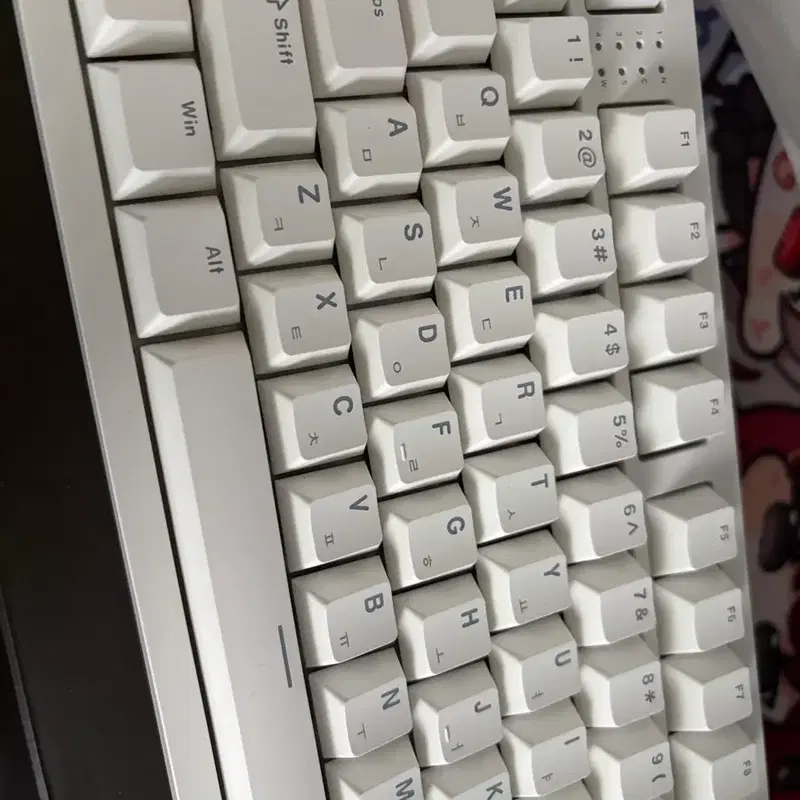 아콘 M1 PRO 2 MAX 화이트