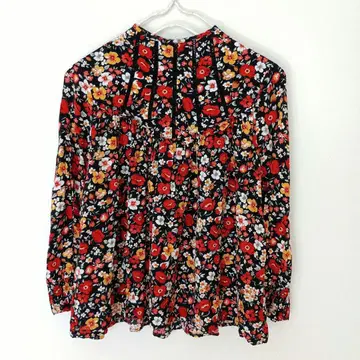 ZARA 꽃무늬 블라우스 XS 사이즈