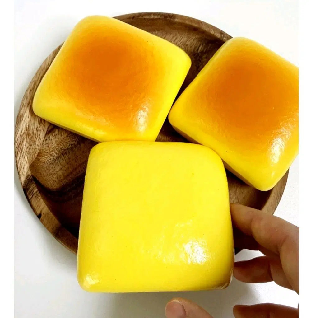 치즈 냄새 솔솔 치즈빵 스퀴시