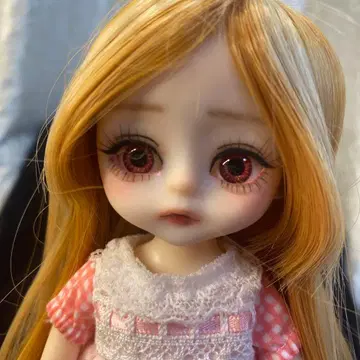 세리아, 다이소 커스텀 인형 레드 계열 라메 아이