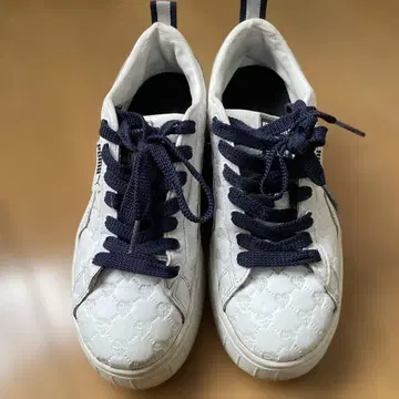 PUMA 통굽 스니커즈 화이트 네이비